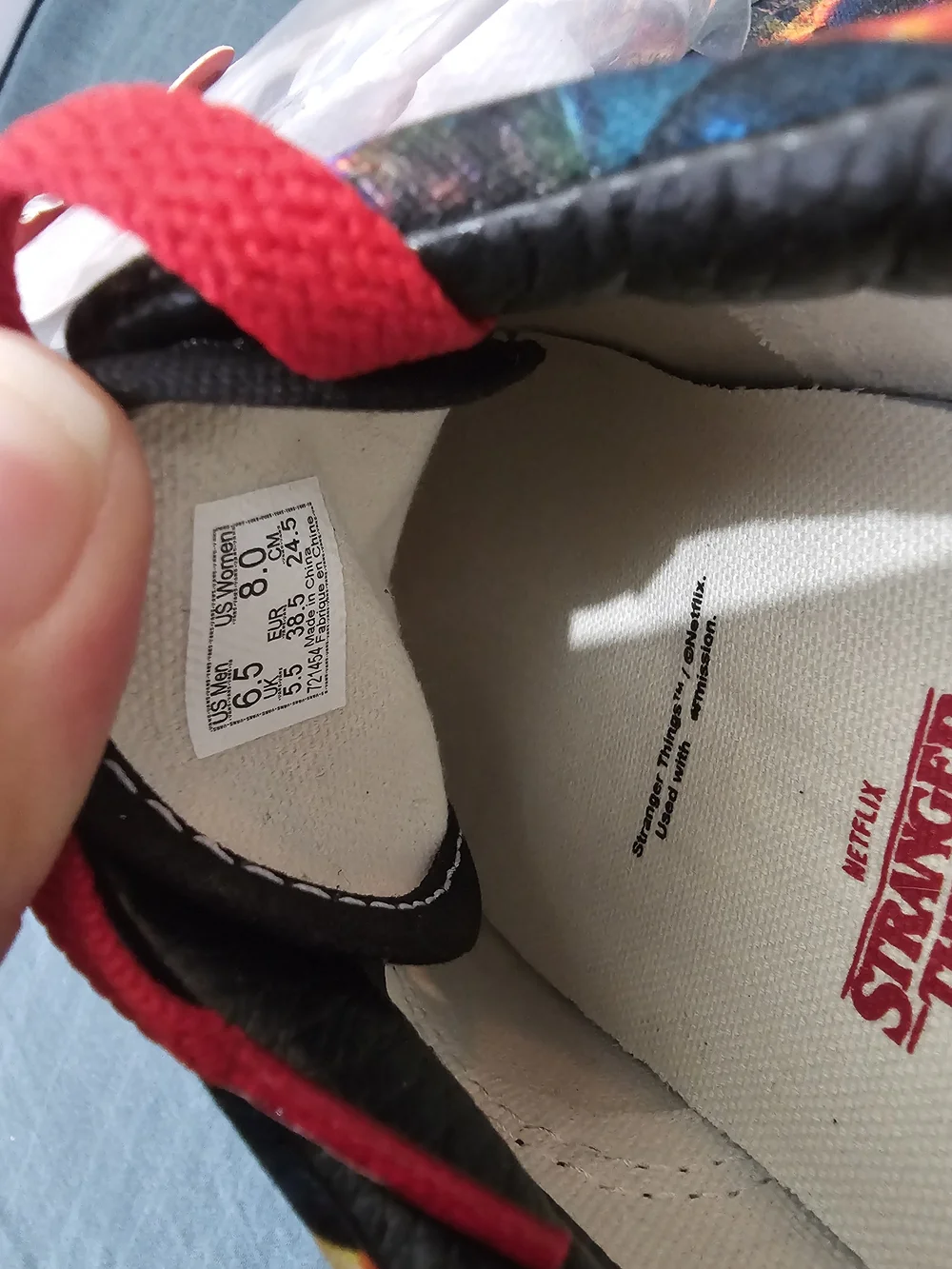 Stranger Things Custom Vans (one of a kind pair!) - Men's size 6.5 - NWT